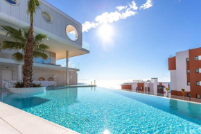 Ensuite Penthouse Panoramic Sea View with Jacuzzi